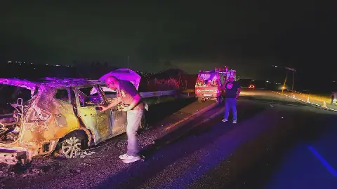 Ondersoek ná beampte in motor doodbrand