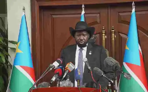 South Sudan government dissolved ahead of December vote