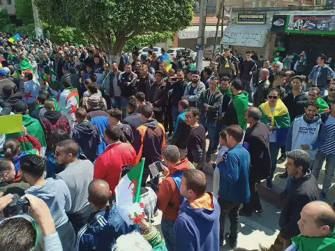 Thousands Rally in Algeria's Bejaia Against Government