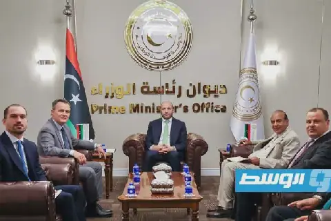 بن غلبون يبحث مع سفير فرنسا فتح المجال الجوي بين البلدين