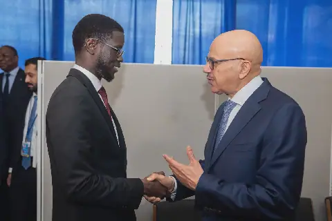À NEW YORK, LE PRÉSIDENT BASSIROU DIOMAYE FAYE MULTIPLIE LES RENCONTRES DIPLOMATIQUES