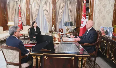 Tunisian President Emphasizes Central Bank's Role in Supporting Economy
