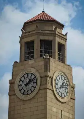 جامعة القاهرة تعلن ترقية 1194 موظفاً وتؤكد حرصها على حقوق العاملين وتطوير كفاءاتهم