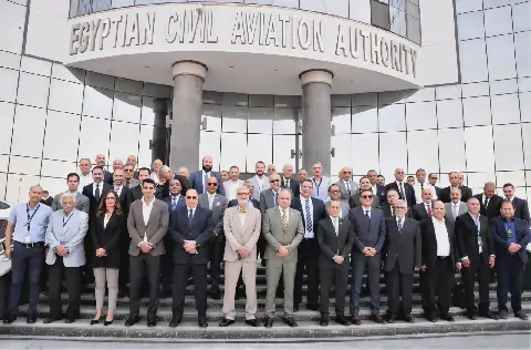 L’Autorité de l’aviation civile étudie le développement des programmes de promotion des pilotes au grade de «commandant de bord»
