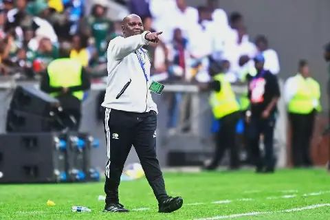 Mofokeng magic, Kabini heroics help Bafana Bafana edge Guinea 2-1