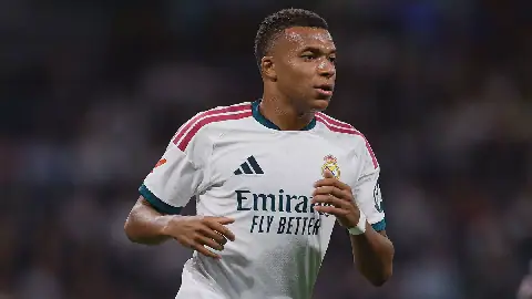 Real Madrid Provides Update on Kylian Mbappé's Knee Injury