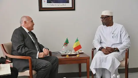 الجزائر ومالي تتفقان على الانتقال إلى مرحلة جديدة