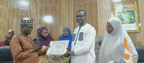 Niger's Zinder Region Honors Outgoing Health Director