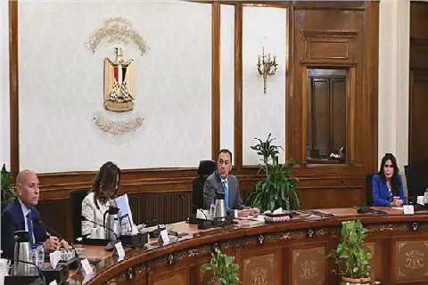 Egyptian Prime Minister Reviews Progress of Greater Cairo Greening Project