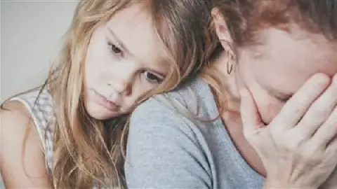 Egyptian Health Ministry Warns Mothers About Pressures of Being a Superwoman
