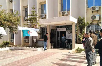 Hundreds Protest in Bouira Over Healthcare Sector Woes