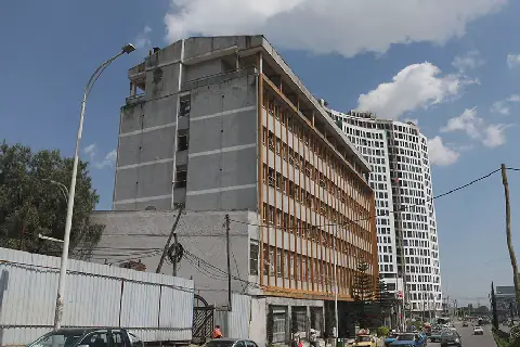 Federal Judges Freeze D'Afrique Hotel Auction Amid Valuation Dispute