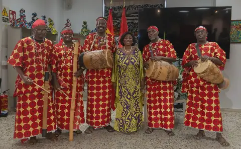 Embaixada de Angola em Espanha assinala 104.º aniversário de Agostinho Neto
