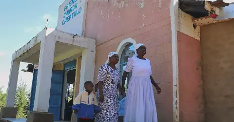 Kenya's Quakers Adapt to Attract Younger Generations with Music and Dance