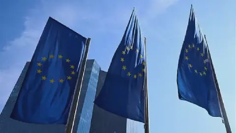 EU Approves Funding for 5 Joint European Defense Projects