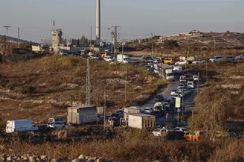 Netherlands Expresses Regret Over Israel's Decision to Revoke Diplomats' Accreditation