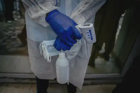 Meer as 8 000 al met Ebola-virus besmet