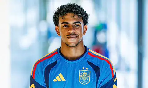 المغربي الأصل يامال يتوقع تسجيل منتخبات إفريقيا نتائج أفضل في نسخ