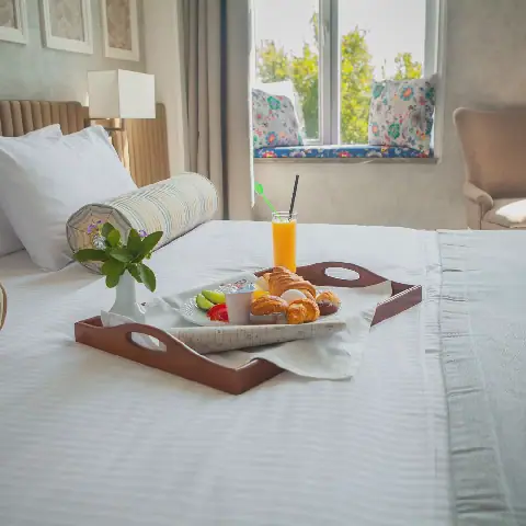 Hotel checkout rule debate sparks controversy among travellers