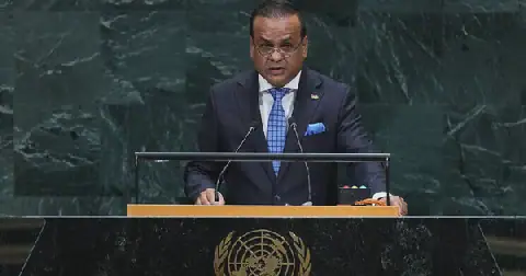 France faces pressure over disputed Indian Ocean island