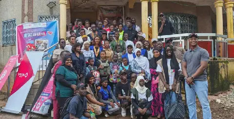 Rentrée des classes 2026 : Rotaract Club et ses partenaires offrent des kits scolaires aux enfants de l’orphelinat ORAMAC à Conakry