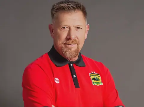 Asante Kotoko part ways with head coach Eric Tinkler after three months