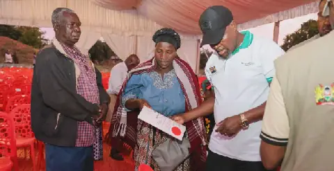 Residents Of Kwale County Receive Title Deeds As Ruto’s Coast Tour Begins
