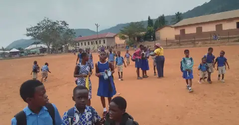 Stranded pupils