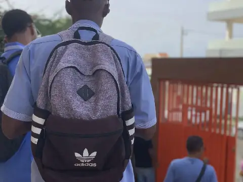 SINDPROF Urges Government to Address Teacher Shortage in Cabo Verde Schools