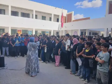 Tunisian School Hosts Mobile Health and Psychological Fair to Educate Students about Addiction Risks