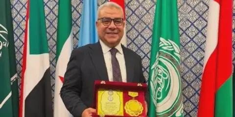 Egyptian Media Figure Samir Omar Honored at Arab Youth Leadership Forum