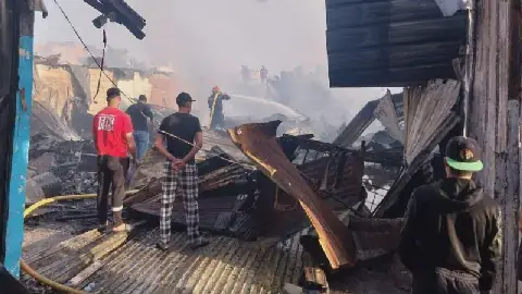 Large Fire Engulfs Market in Casablanca's Hay Al-Falah Neighborhood