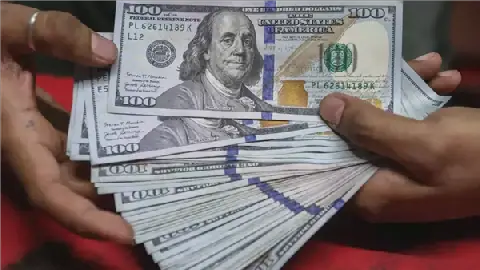 Egyptian Pound Slips Against US Dollar in Banks on Tuesday