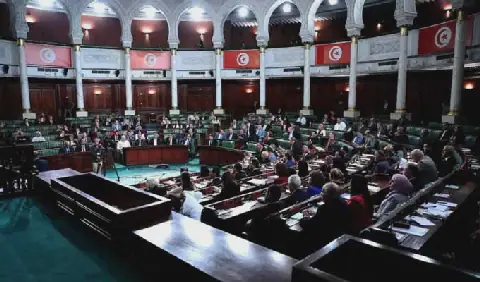 Tunisia's Parliament Criticizes Government Over Lack of Cooperation