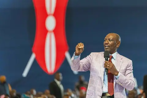 Ruto vows to push through with Sh2tr Dangote refinery, amid court fight