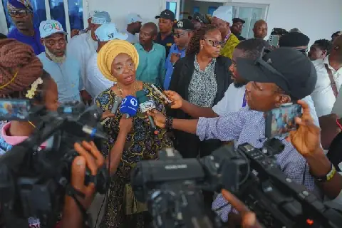 Lagos First Lady Extends Elderly Support Programme to Badagry