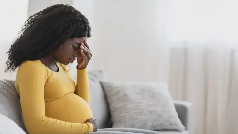Sababu 10 za Maumivu ya Tumbo Kwa Wajawazito Wakati wa Miezi Mitatu ya Kwanza