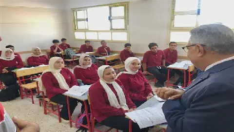 Egyptian Governor Announces Key Decisions to Improve Education