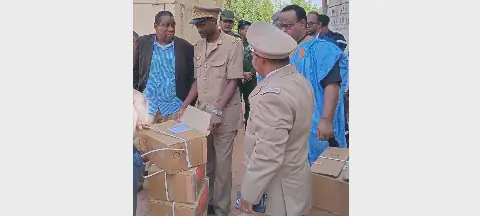 Mauritania's Tiris Zemmour Governor Inspects National Educational Institute