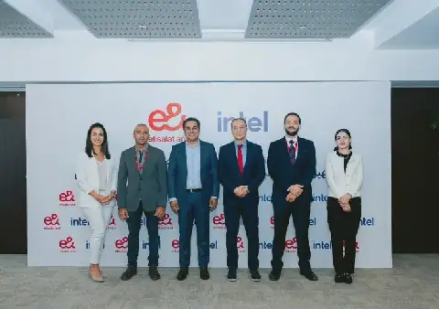 تعاون بين إي أند وإنتل