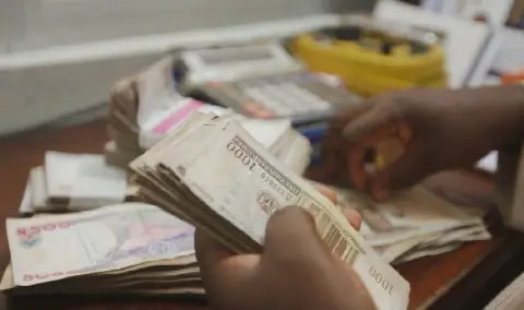 Nigeria stampede over cash handouts kills 3