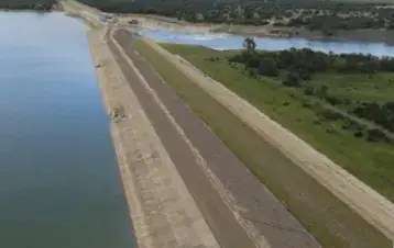 Rehabilitation Works Underway on Damaged Bloemhof Dam Upstream Slope