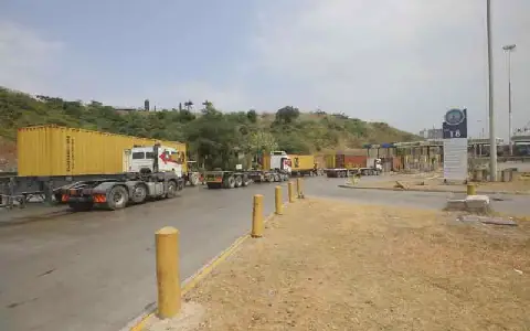 Truck drivers cautioned against ferrying strangers on Nairobi- Mombasa highway