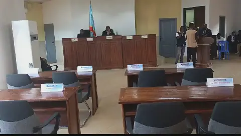 Tshuapa Provincial Deputies Boycott Parliamentary Session Over Unpaid Emoluments