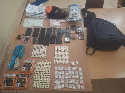 Cleaner at Wynberg Magistrate’s Court caught with contraband