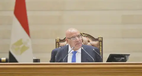 “بناء على طلب أكثر من عُشر عدد الأعضاء”.. رئيس “النواب” يدعو المجلس لجلسة غير عادية اليوم