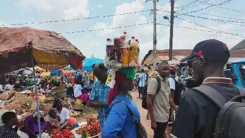 Citizens of Kindia, Guinea, Seek Alternatives to Water Packaging Amid Environmental Protection Measures