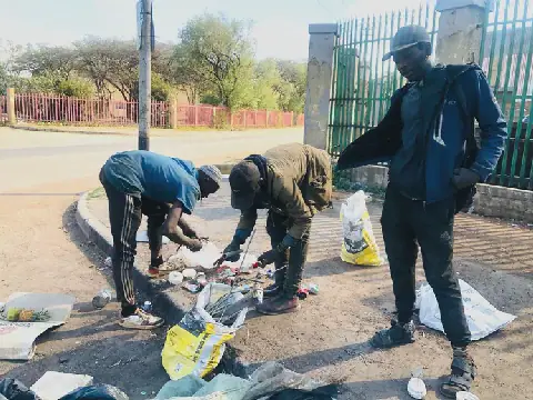 Scrap metal reclaimers in South Africa struggle to make ends meet