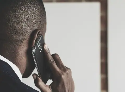 Téléphone portable et tumeurs cérébrales : Aucun lien selon les experts