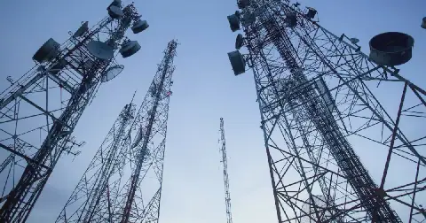 Cellphone network towers in KZN were torched, possibly as a result of conspiracy theories linking the spread of Covid-19 to the rollout of 5G networks.
